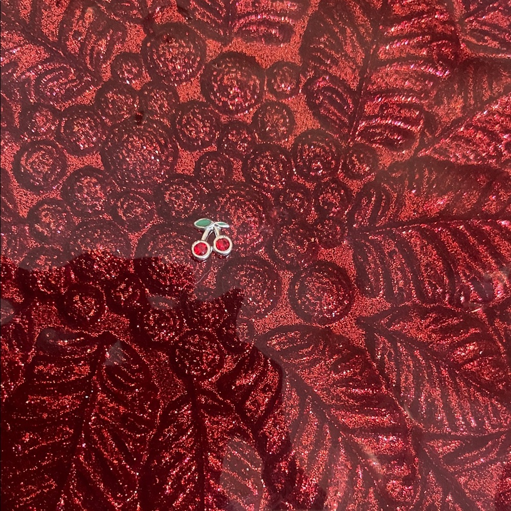 Origami owl - cherry